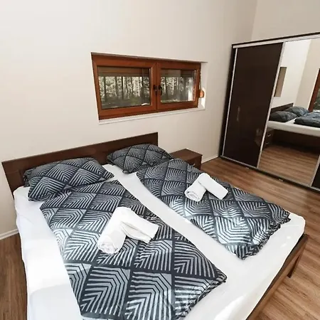 Vikendica Tarzini Dvori - Privatnost Na 2000m2 Tomislavgrad