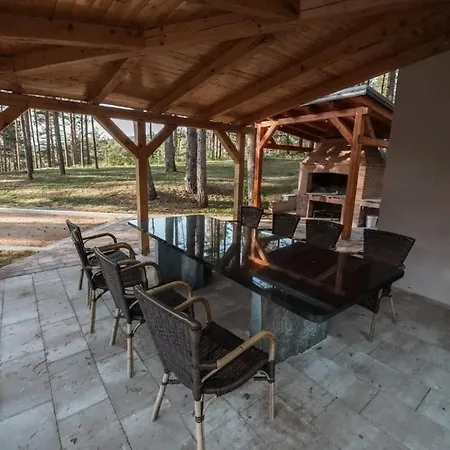 Vikendica Tarzini Dvori - Privatnost Na 2000m2 Feriehus