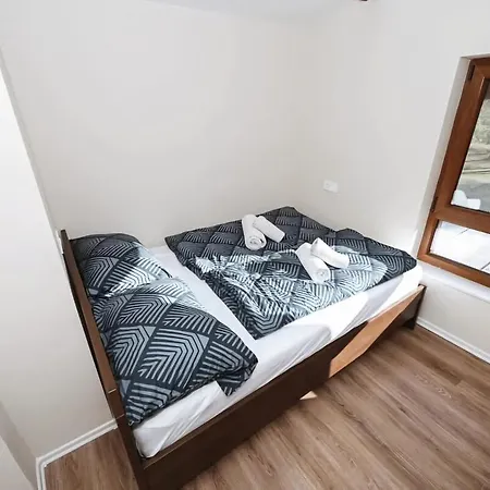 Vikendica Tarzini Dvori - Privatnost Na 2000m2 Feriehus Tomislavgrad